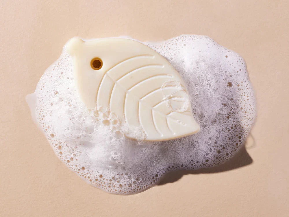 Shampoo & body cleansing bar with pouch